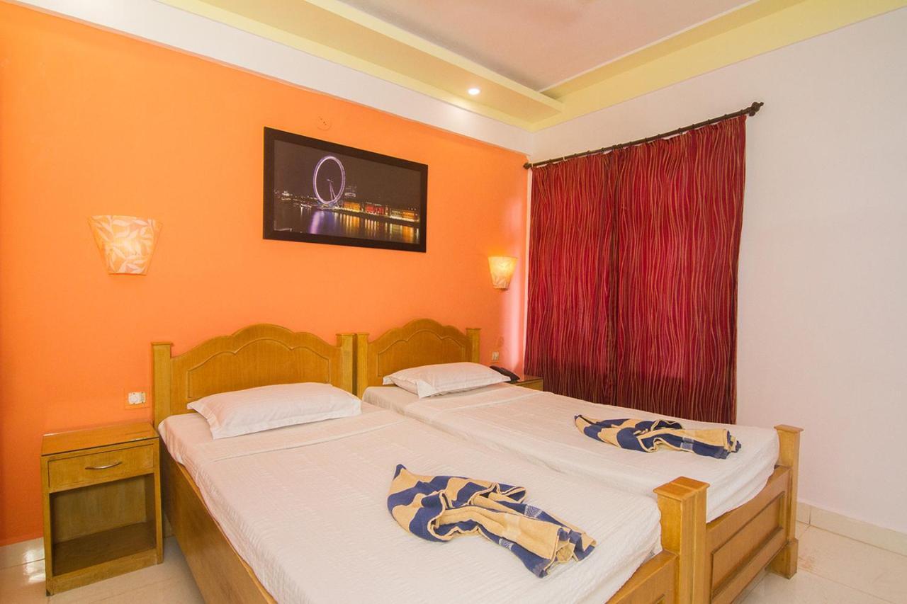 Lui Beach Resort Candolim Esterno foto