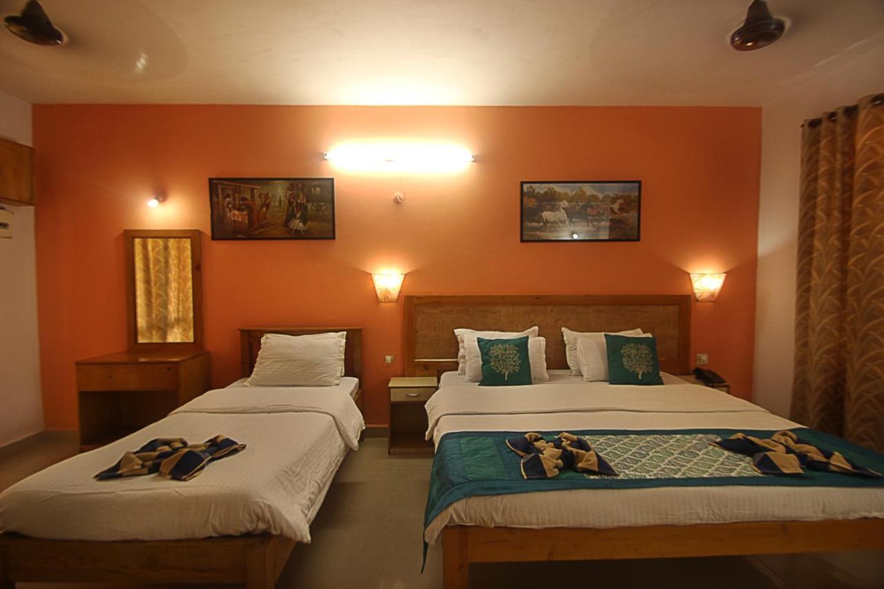 Lui Beach Resort Candolim Esterno foto